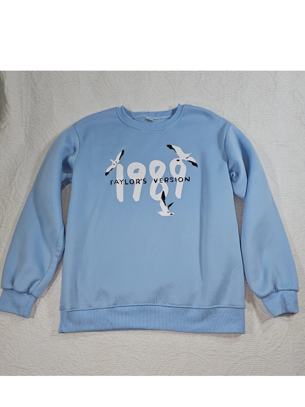 Taylor Swift 1989 Taylor's Version Seagull Crewneck Sweatshirt Blue Medium Soft - Picture 2 of 6